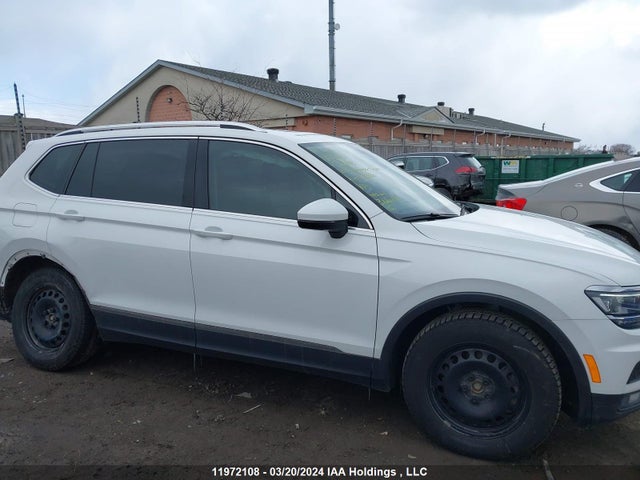 3VV4B7AX4JM112848 Volkswagen Tiguan