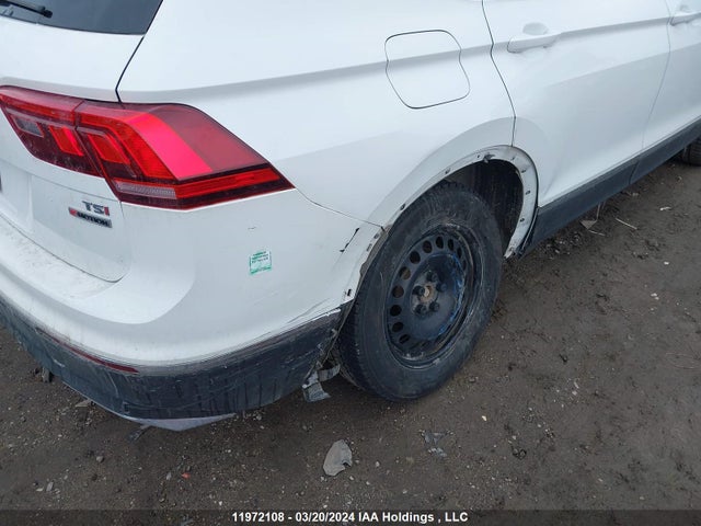 3VV4B7AX4JM112848 Volkswagen Tiguan