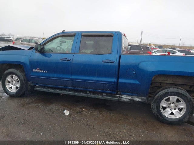 Chevrolet Silverado 1500 2018 3GCUKRECXJG518441 Image 14
