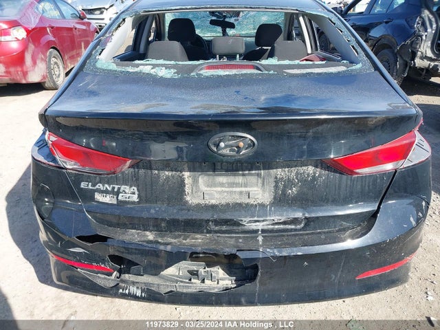 Hyundai Elantra Le 2017 5NPD74LF6HH111185 Image 17