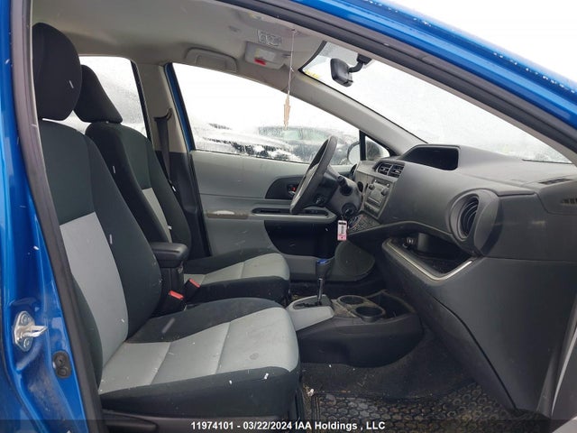 11974101 :رقم المزاد ، JTDKDTB33E1571800 vin ، 2014 Toyota Prius C Technology مزاد بيع