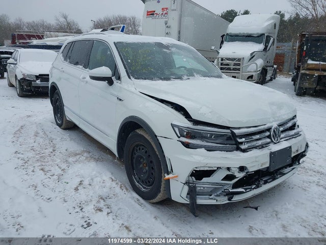 3VV4B7AX1MM122273 Volkswagen Tiguan