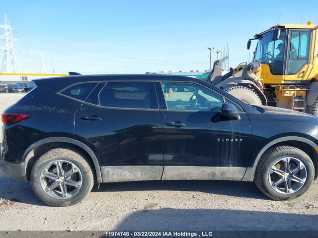 Chevrolet Blazer 2023 3GNKBHR44PS212742 Image 12