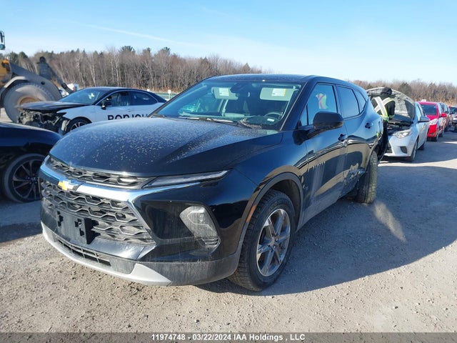 Chevrolet Blazer 2023 3GNKBHR44PS212742 Image 2