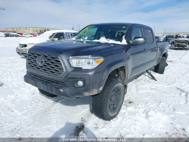 Toyota Tacoma 2022 3TYDZ5BN5NT009959 Image 2