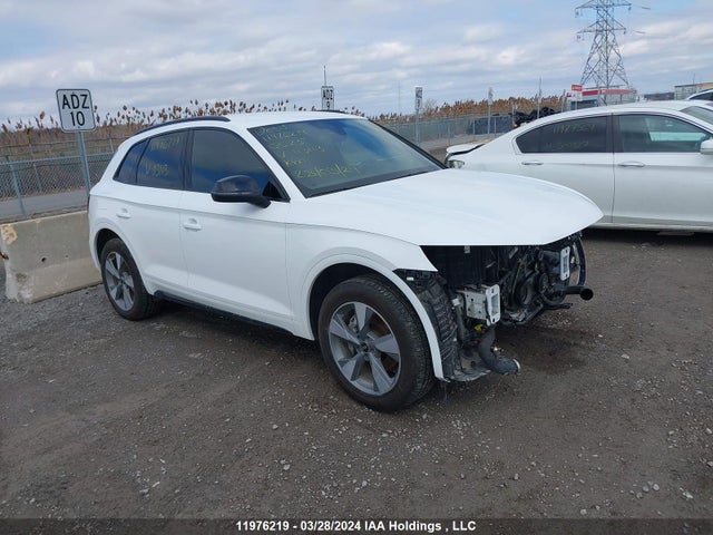 WA1AAAFYXP2113113 Audi Q5 Komfort 45