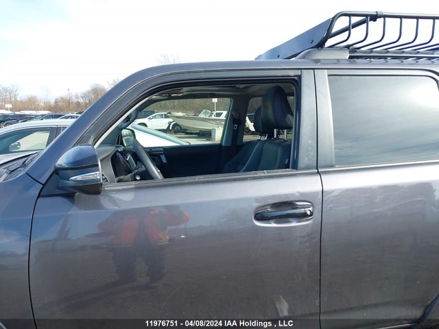 Toyota 4runner 2021 JTEHU5JRXM5952736 Image 6