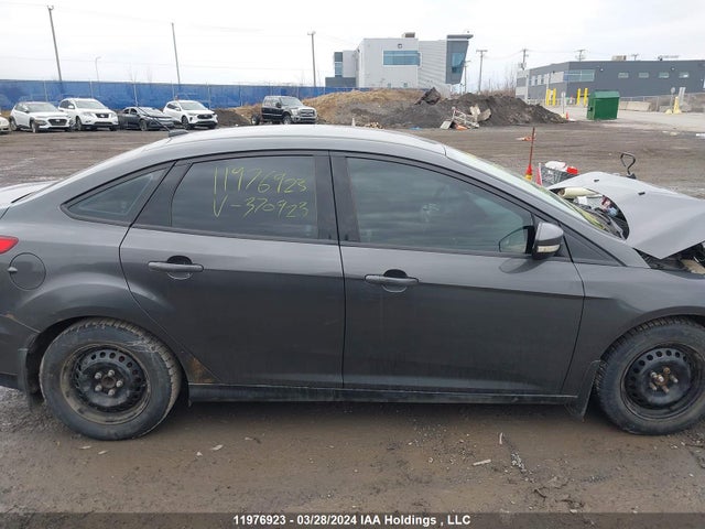 Ford FOCUS SE 2015 1FADP3F24FL370923 Image 14