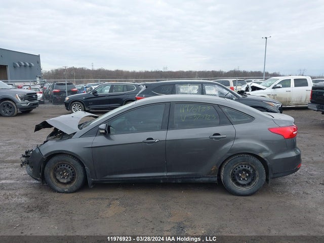 Ford FOCUS SE 2015 1FADP3F24FL370923 Image 15