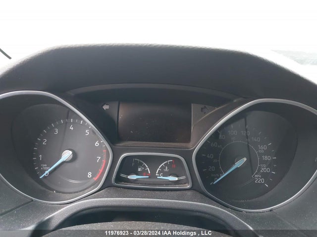 Ford FOCUS SE 2015 1FADP3F24FL370923 Image 16