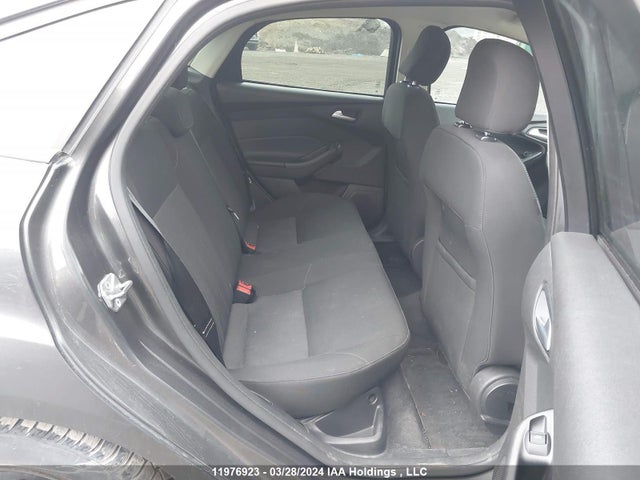 Ford FOCUS SE 2015 1FADP3F24FL370923 Image 8