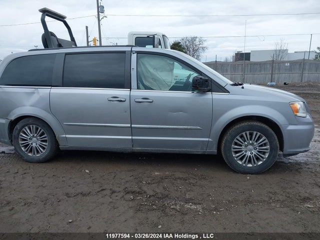 2C4RC1CG1FR504200 Chrysler Town & Country Touring L