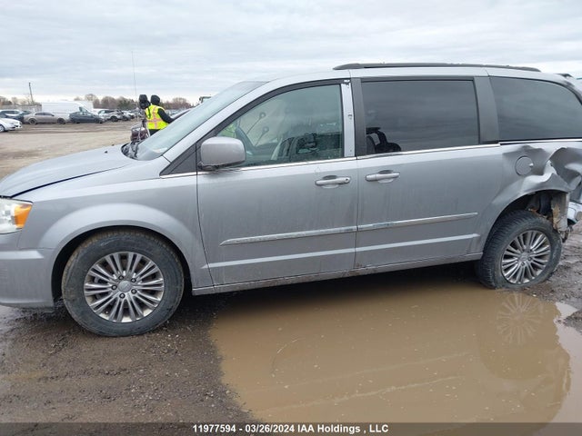2C4RC1CG1FR504200 Chrysler Town & Country Touring L