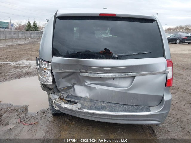 2C4RC1CG1FR504200 Chrysler Town & Country Touring L