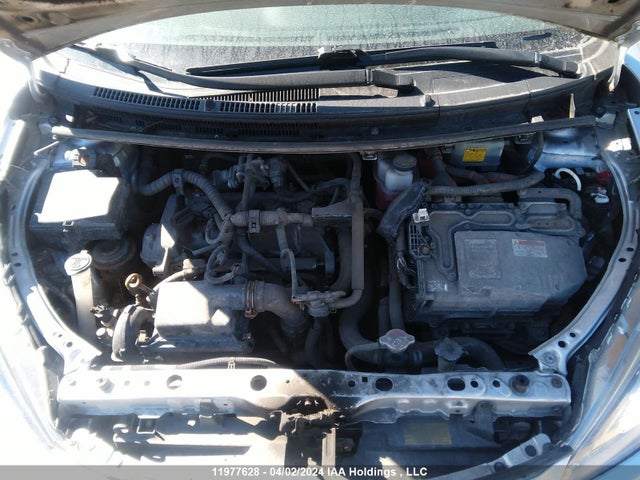 Toyota Prius C Technology 2016 JTDKDTB34G1136285 Image 10