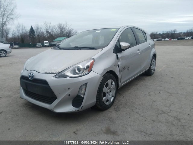Toyota Prius C Technology 2016 JTDKDTB34G1136285 Image 2