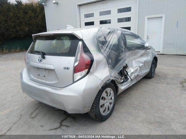 Toyota Prius C Technology 2016 JTDKDTB34G1136285 Image 4