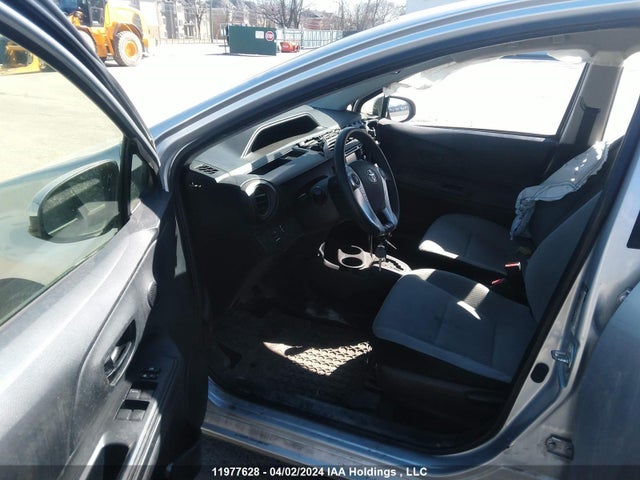 Toyota Prius C Technology 2016 JTDKDTB34G1136285 Image 5