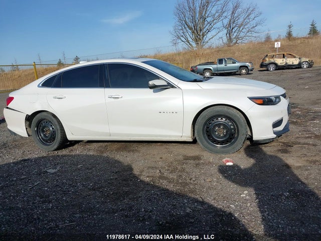1G1ZH5SX4GF239879 Chevrolet Malibu