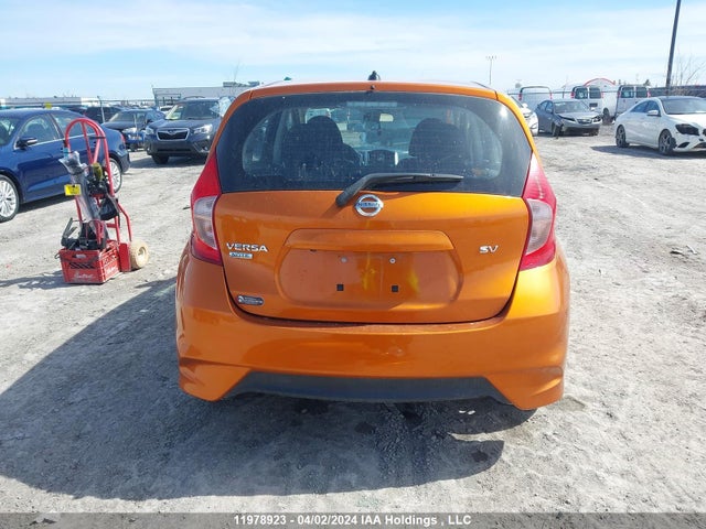 11978923 :رقم المزاد ، 3N1CE2CP3JL362799 vin ، 2018 Nissan Versa Note S/sr/sv مزاد بيع