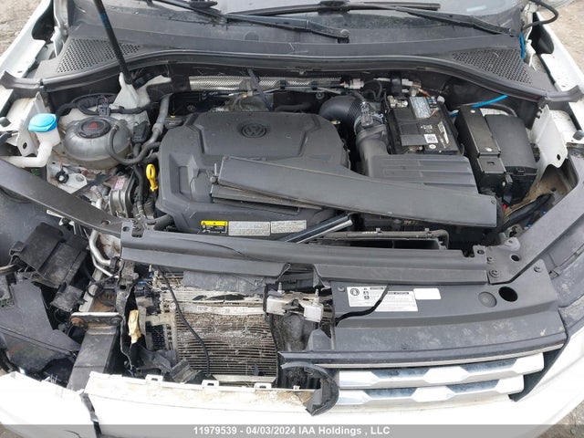 3VV0B7AX4KM015701 Volkswagen Tiguan