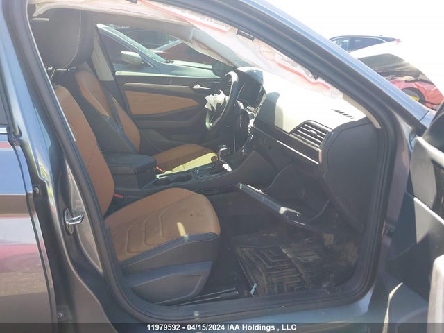 3VWGM7BU3PM049970 Volkswagen JETTA SEL