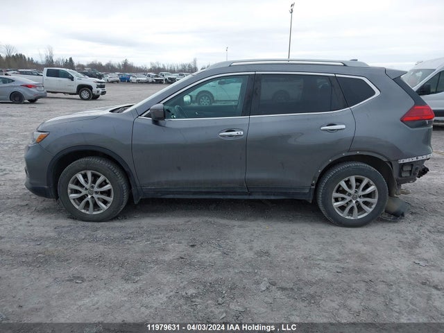 Nissan Rogue 2017 5N1AT2MV5HC739917 Image 34