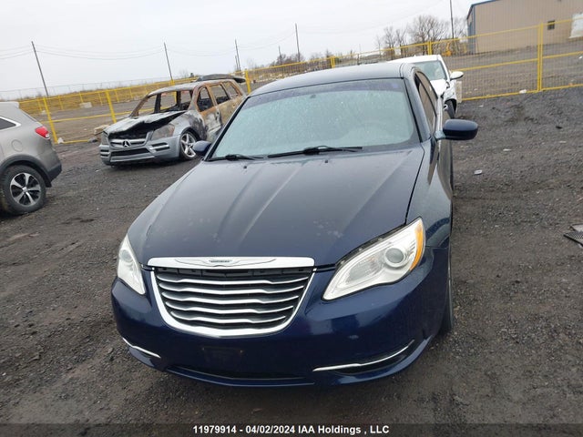 11979914 :رقم المزاد ، 1C3CCBAB4DN667800 vin ، 2013 Chrysler 200 Lx مزاد بيع