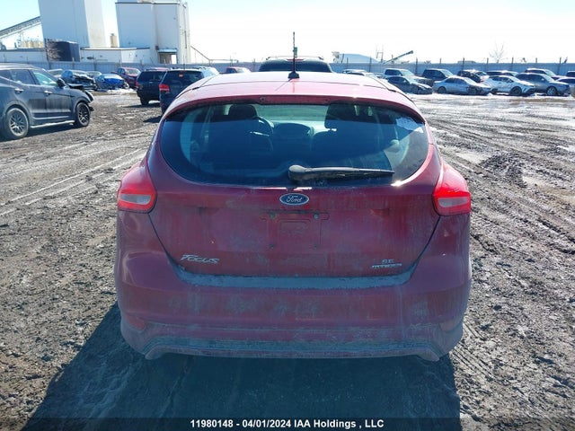 Ford FOCUS SE 2015 1FADP3K28FL265999 Image 16
