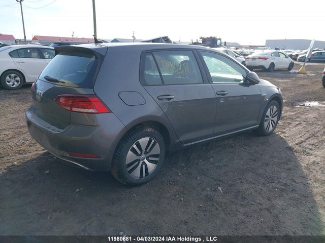 WVWPR7AU0HW954142 Volkswagen E-Golf