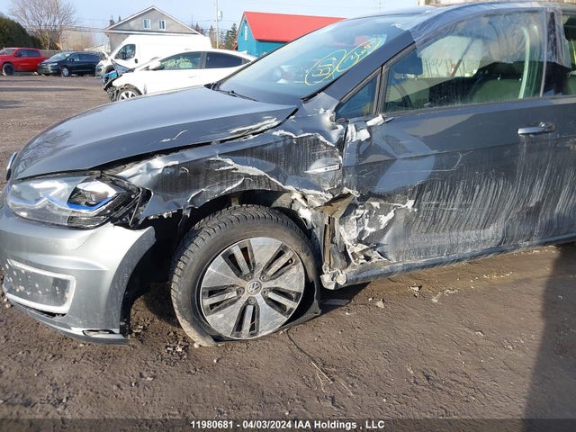 WVWPR7AU0HW954142 Volkswagen E-Golf
