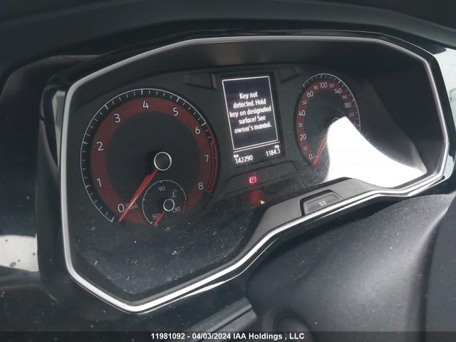 3VWE57BU4KM213773 Volkswagen JETTA SEL
