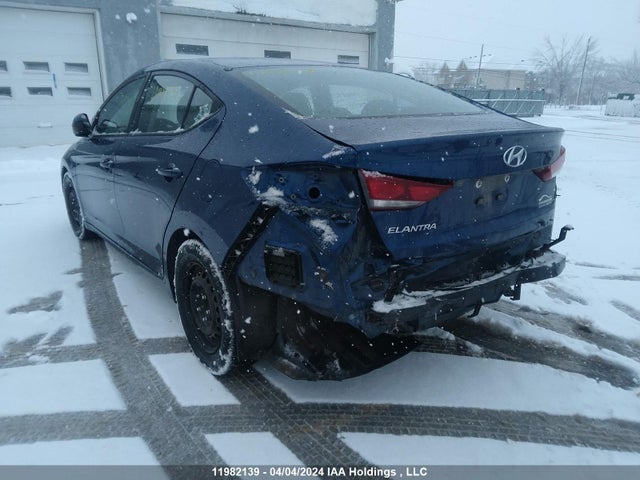 Hyundai Elantra Le 2017 5NPD74LF4HH055702 Image 3