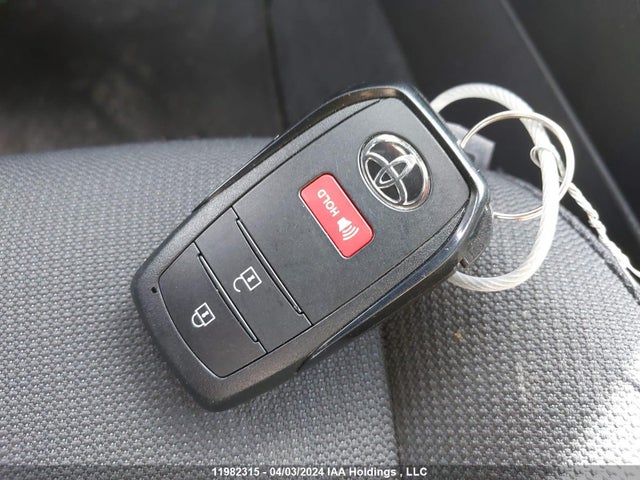 Toyota COROLLA SE 2023 JTNK4MBE0P3203441 Image 11