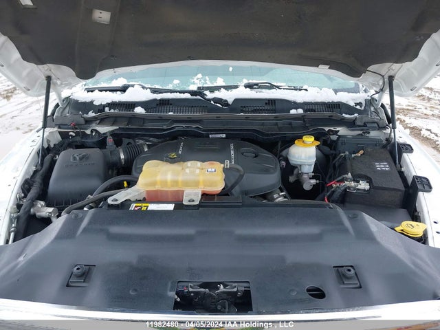 1C6RR7LM9GS261380 RAM 1500 Slt