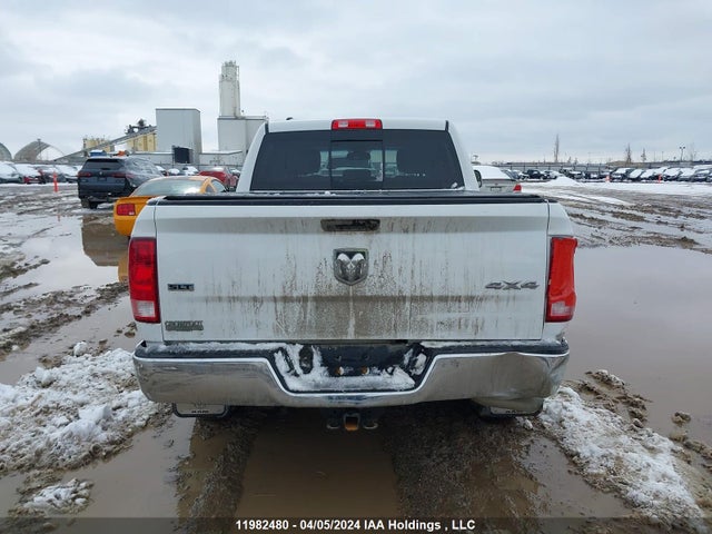 1C6RR7LM9GS261380 RAM 1500 Slt