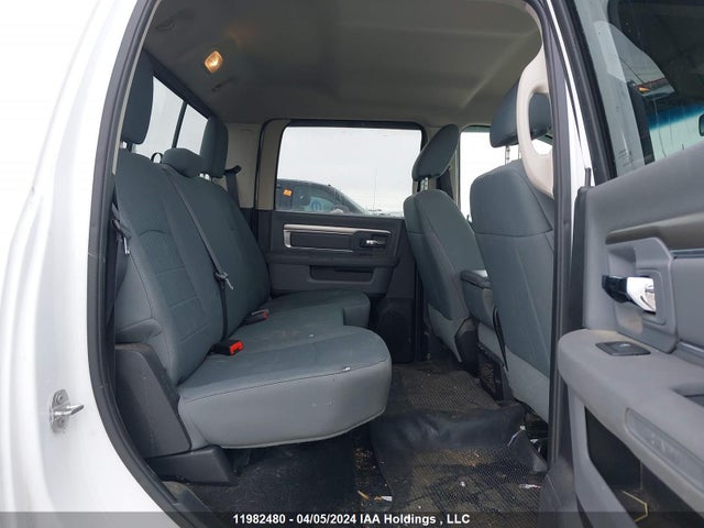 1C6RR7LM9GS261380 RAM 1500 Slt