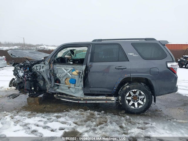 Toyota 4runner 2023 JTERU5JR4P6207130 Image 15