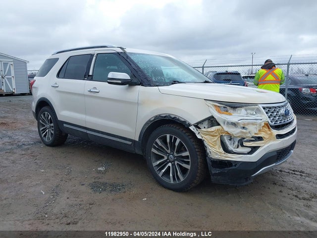 Ford Explorer Platinum 2017 1FM5K8HT4HGD15038 Image 1