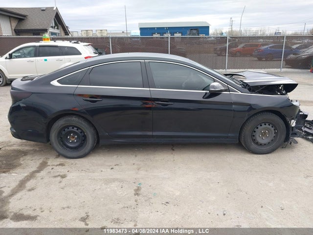 Hyundai SONATA GL 2018 5NPE24AF3JH617004 Image 14