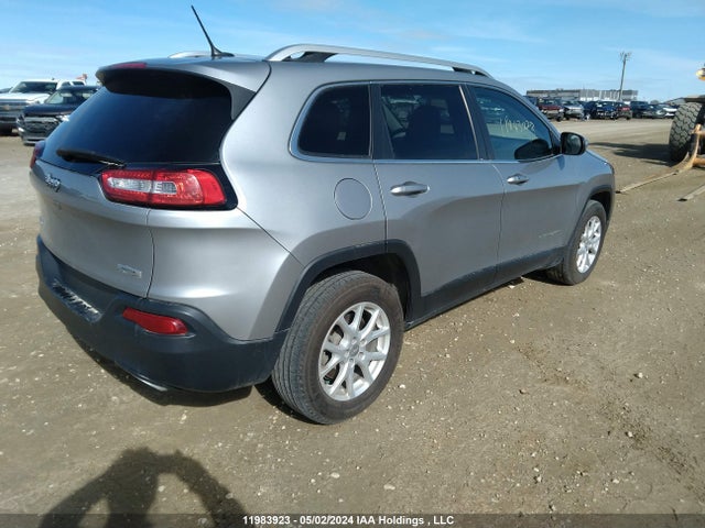 1C4PJMCS7FW587836 Jeep Cherokee Latitude