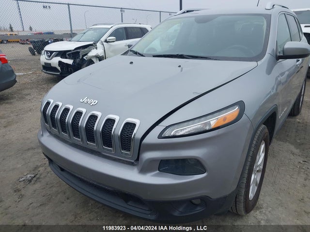 1C4PJMCS7FW587836 Jeep Cherokee Latitude
