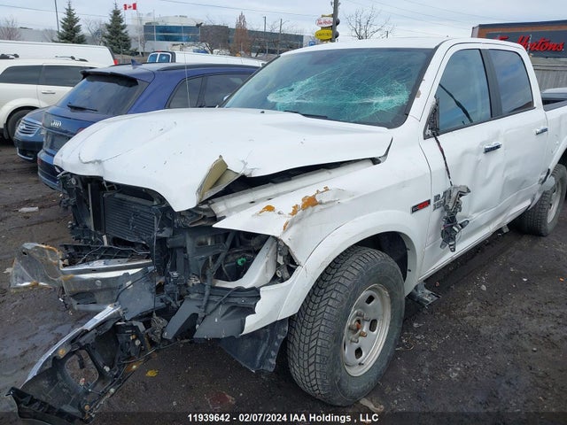 1C6RR7NM8JS226558 RAM 1500 Laramie