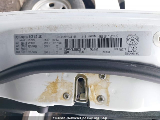 1C6RR7NM8JS226558 RAM 1500 Laramie