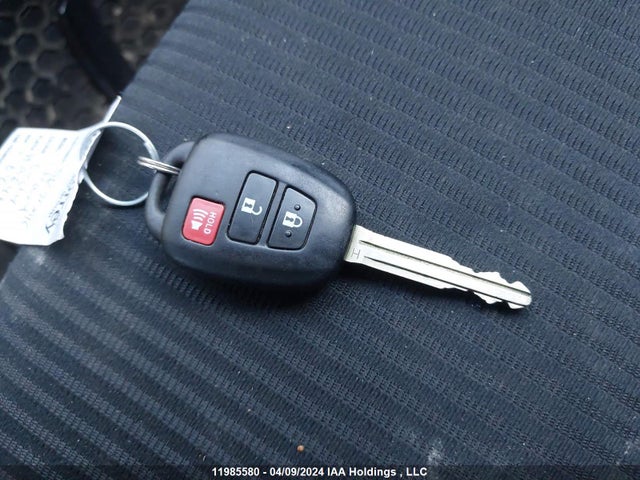 Toyota RAV4 LE 2016 2T3ZFREV9GW267948 Image 11