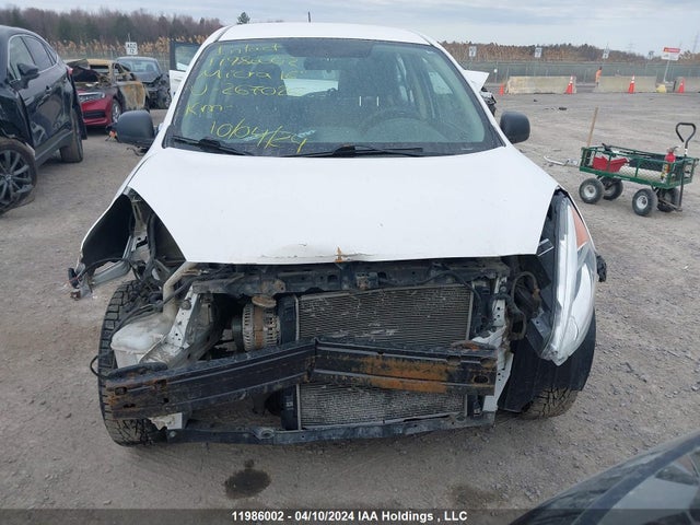 Nissan Micra 2016 3N1CK3CP0GL267026 Image 13