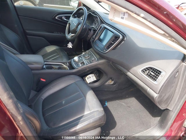 Chrysler 200 C 2016 1C3CCCCG2GN163393 Image 5