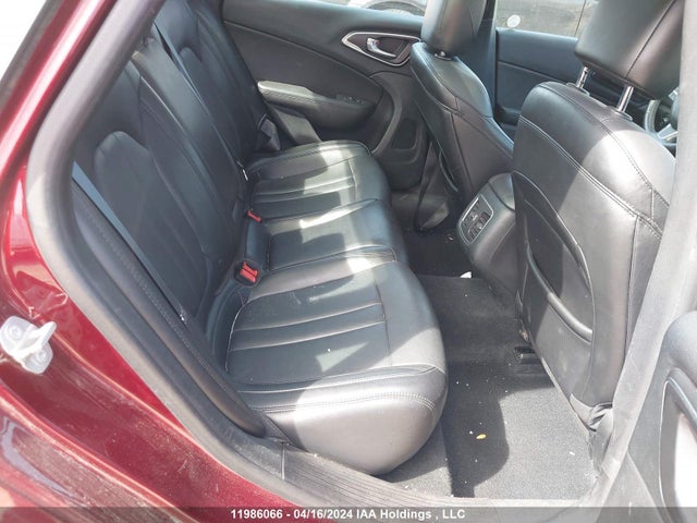 Chrysler 200 C 2016 1C3CCCCG2GN163393 Image 8