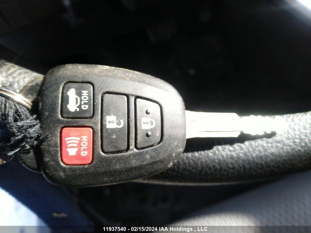 Toyota COROLLA CE/LE/S 2016 2T1BURHEXGC728393 Image 11