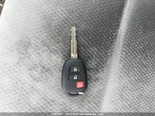 Toyota PRIUS C 2016 JTDKDTB30G1124277 Image 11